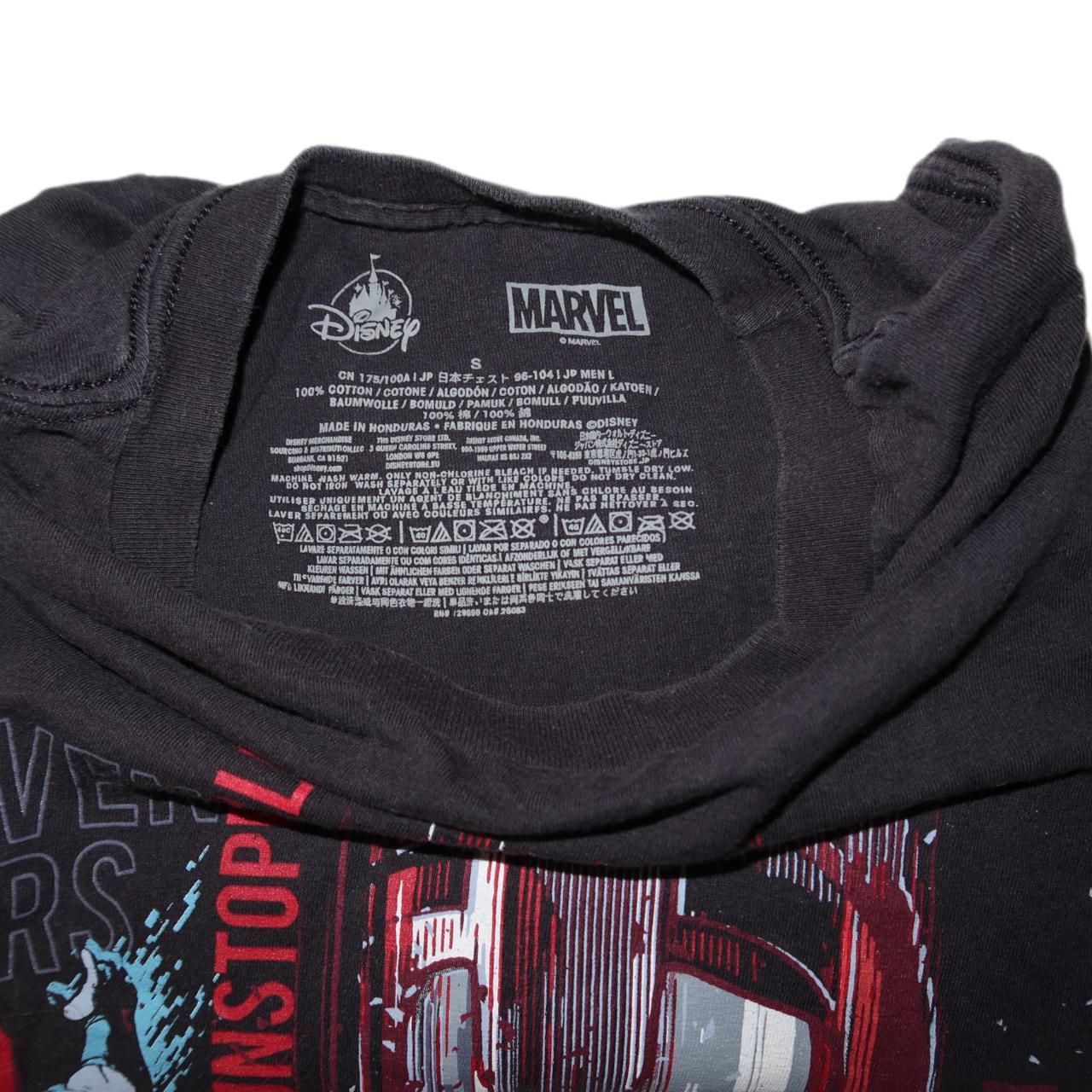 Avengers Unstoppable Graphic T-Shirt Men’s -Small